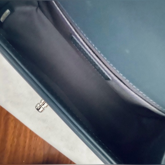 CHANEL Chevron Small Boy - Picture 7 of 14